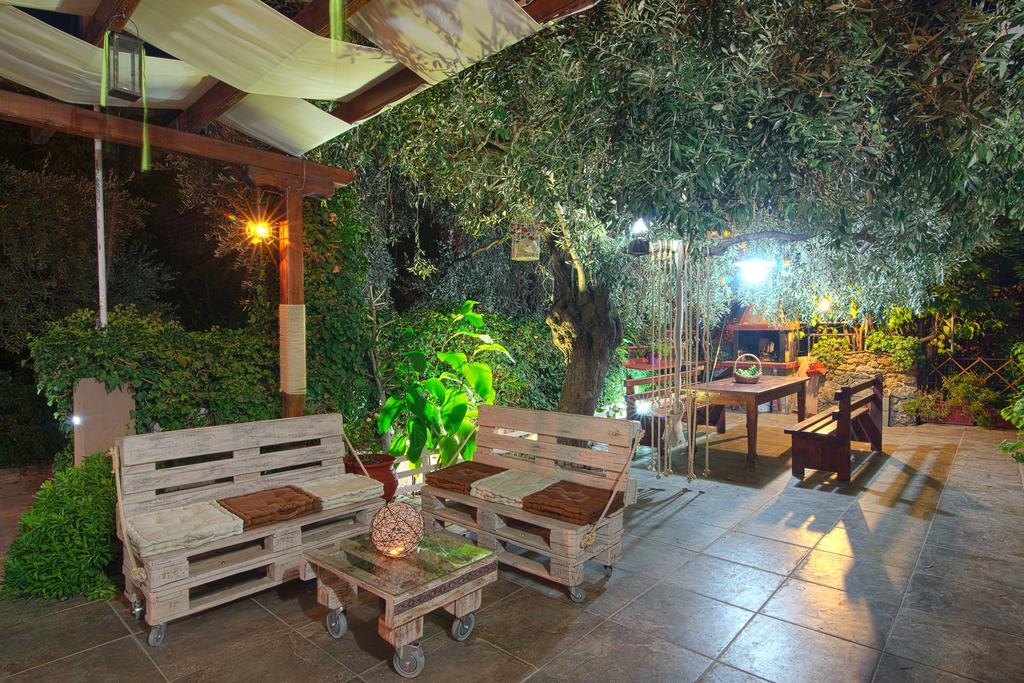 Studios Lotos Potos Exterior photo